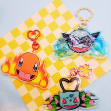 Load image into Gallery viewer, Flower Bulba Keychain
